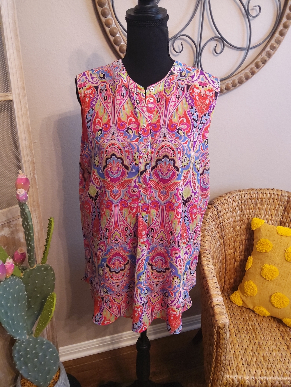 Tommy Hilfiger Pink Multi Paisley Sleeveless Button-Front Tunic Top